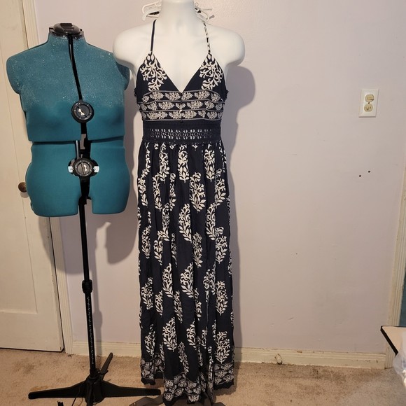 Fashion Nova Dress - Picture 3 of 10